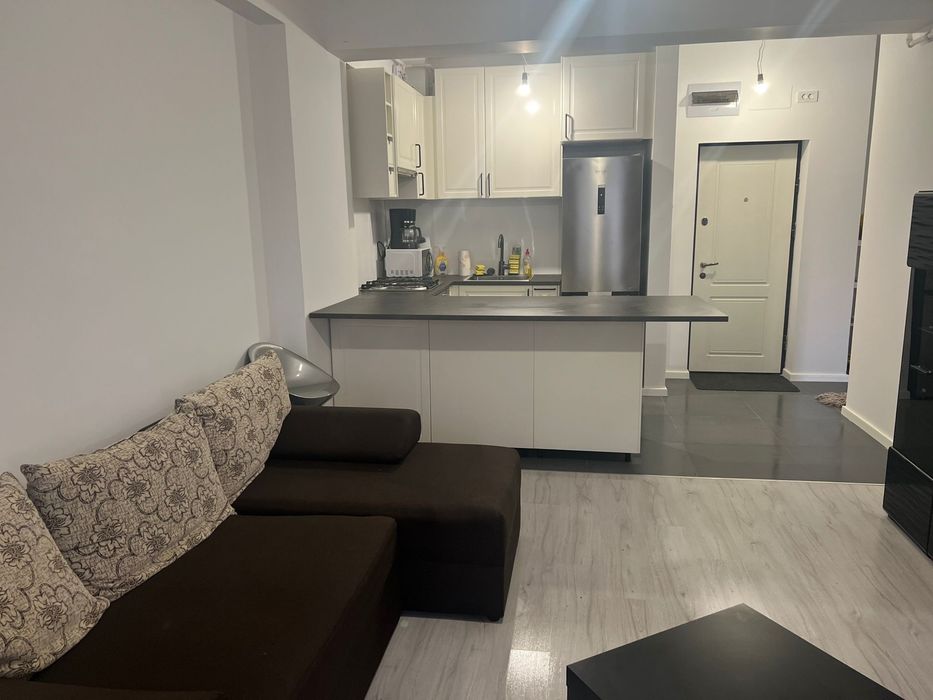 Studio de inchiriat ( dormitor +living +bucatarie+baie)