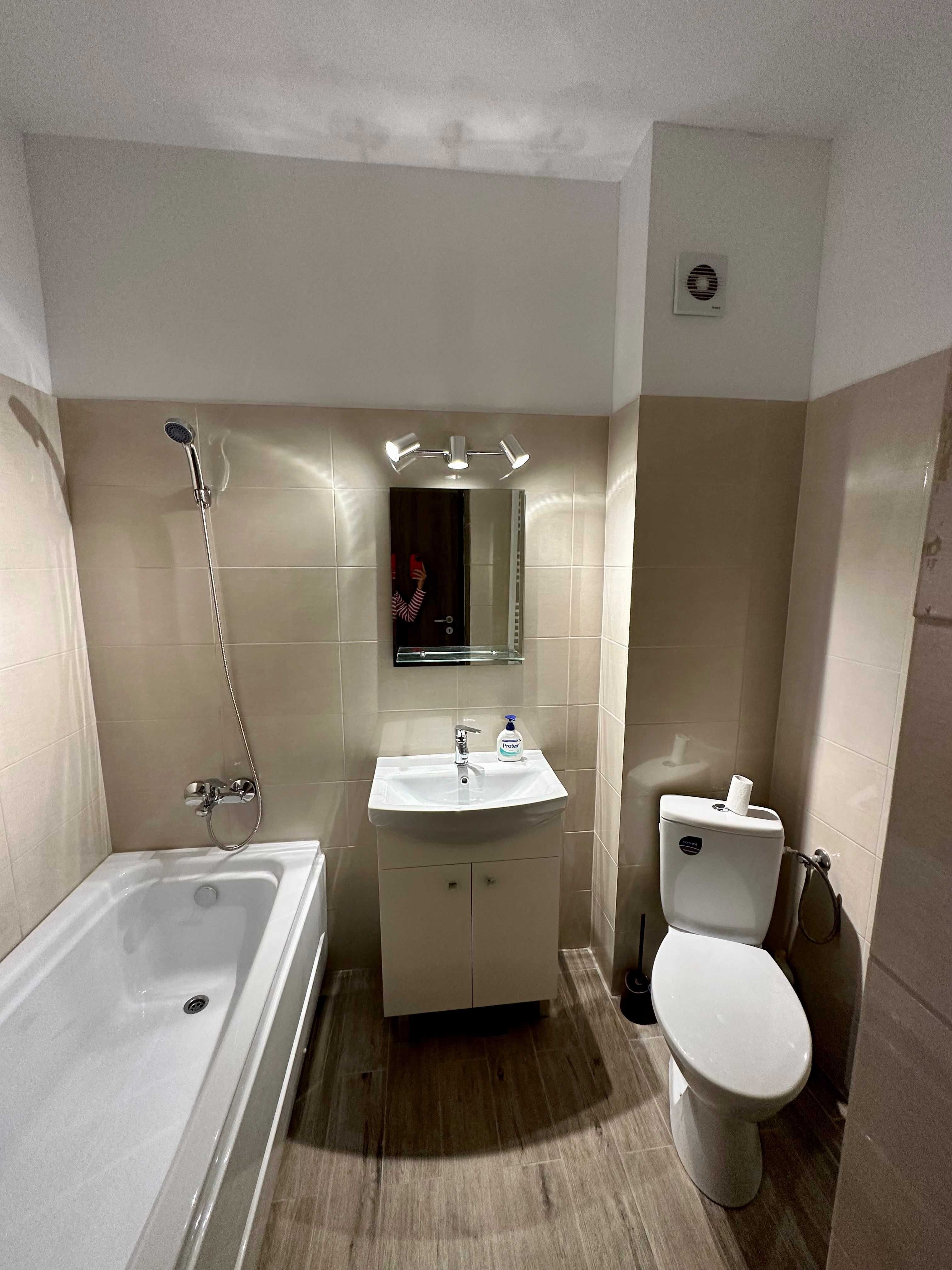Apartament de inchiriat 2 camere, zona Militari - proprietar