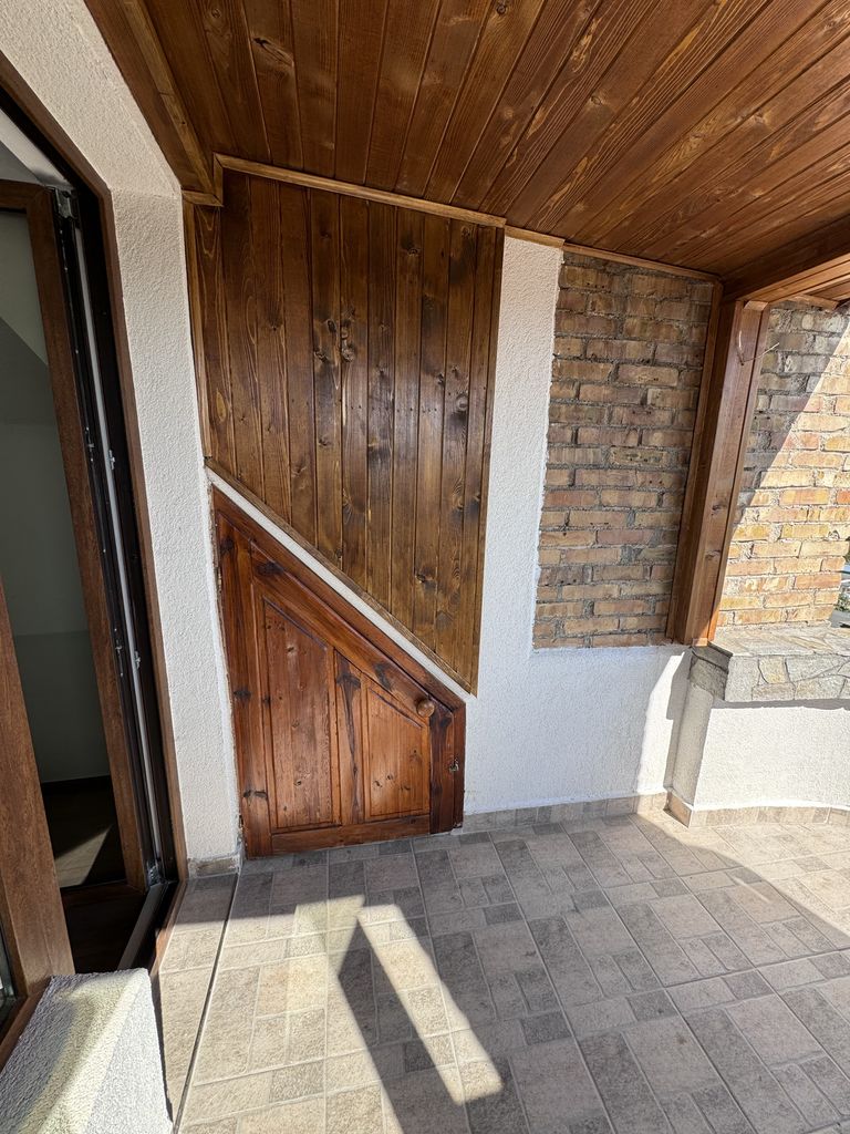 Продава се Тристаен апартамент в Казанлък - 80 кв.м за 1020 €/кв.м - Снимка #7