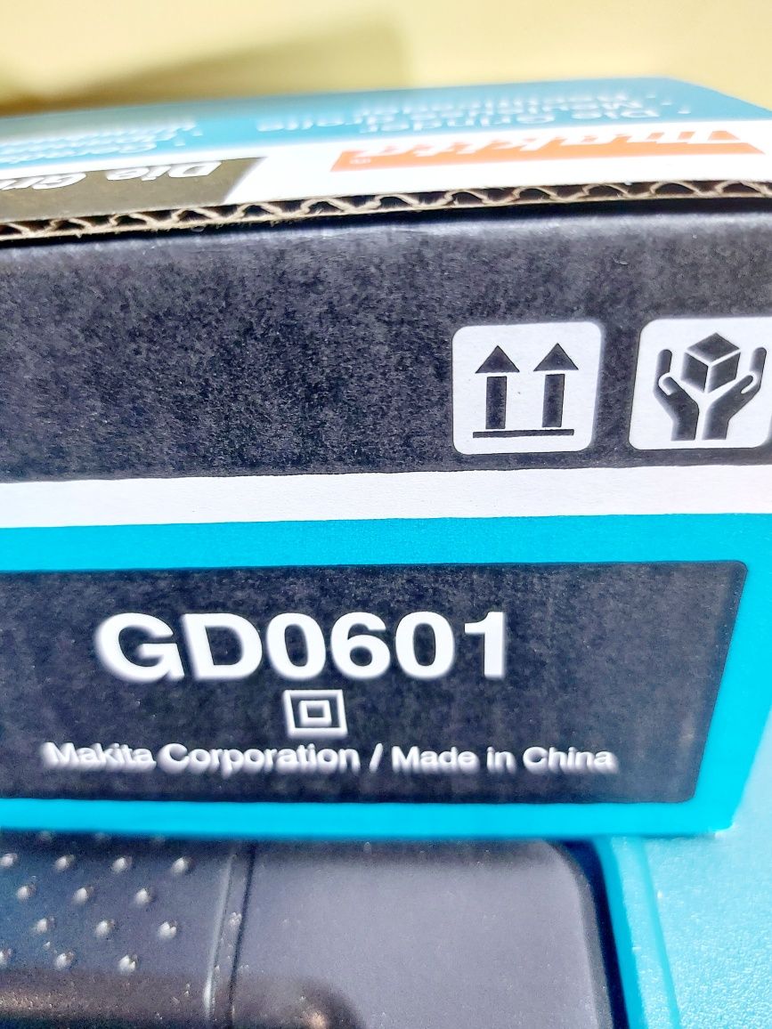 Прав шлайф Makita GD0601 220v