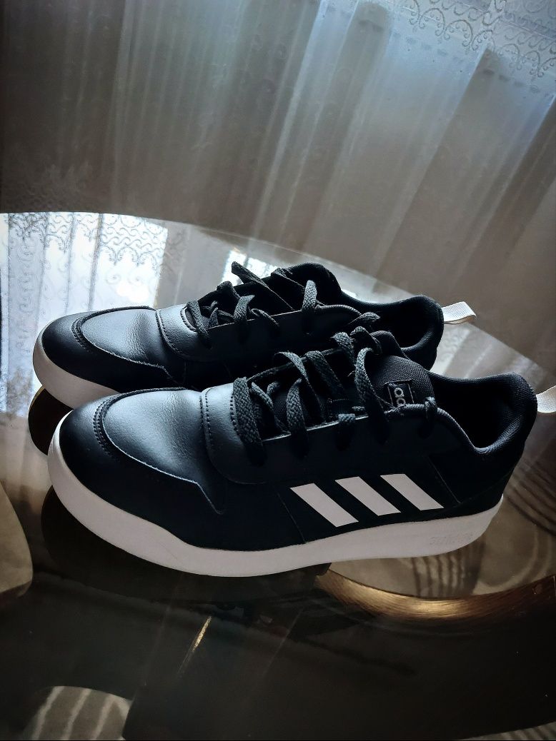 Adidasi sport Adidas