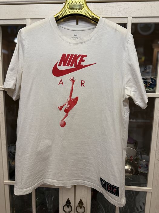 Футболки мужские . В очень хорошем состоянии