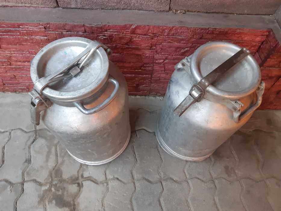 Продам  фляги советские  25л. 40л.