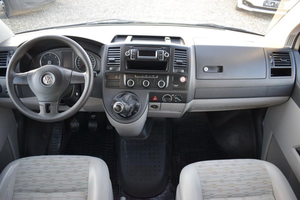 Volkswagen Transporter T5 4MOTION DOKA- 2012 - Atelier mobil