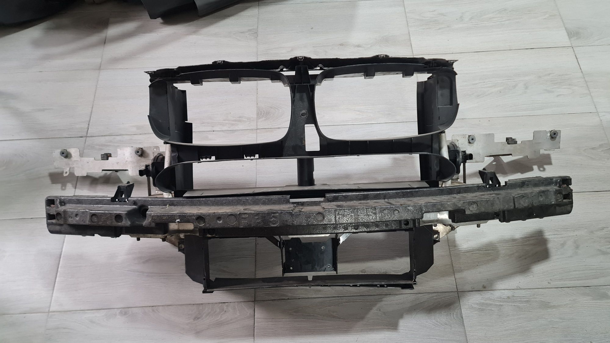 Trager M armatura deflector senzor aripa capota bara BMW X5 F15 X6 F16