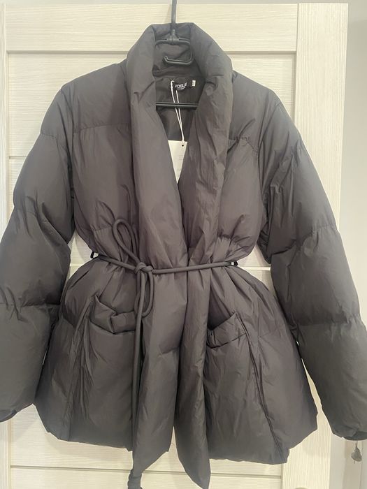 Зимняя куртка новая