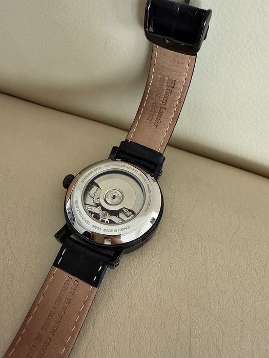 Часовник Pierre Lannier