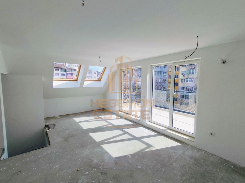 Продава се Мезонет в Варна, Левски - 117 кв.м за 1932 €/кв.м - Снимка #2