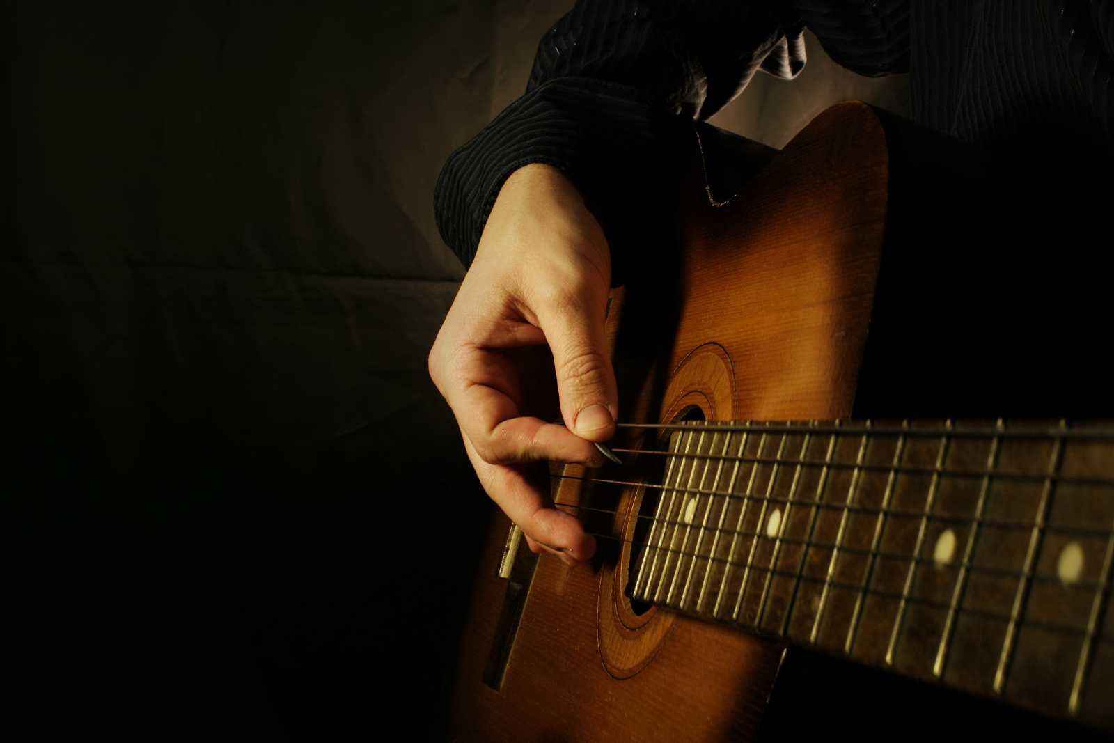 АКЦИЯ!!! Обучение  игре на  гитаре с нуля  с опытным преподавателем