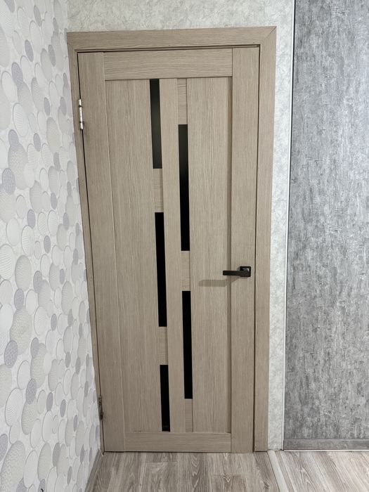 продам межкомнатные двери бу