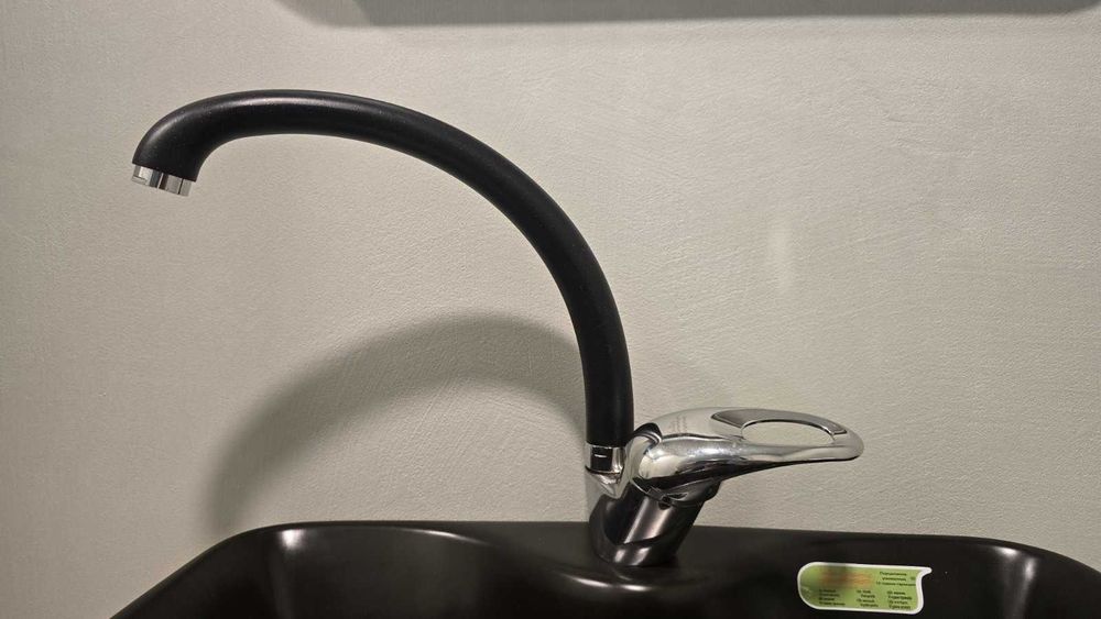 Дизайнерска нова мивка