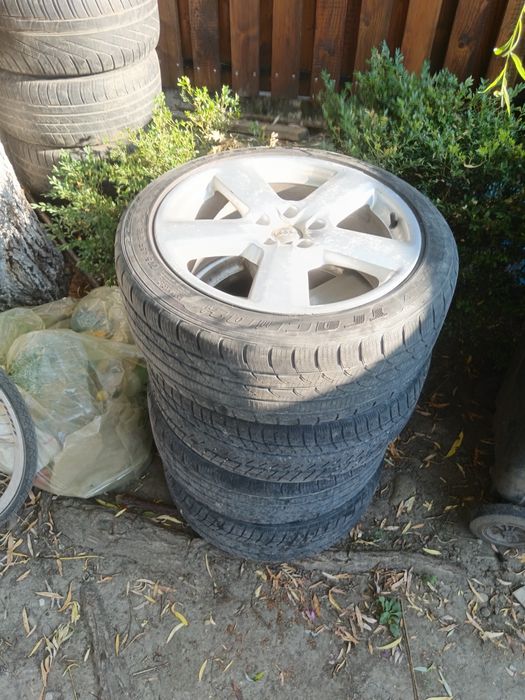 Vând jante Audi r 18