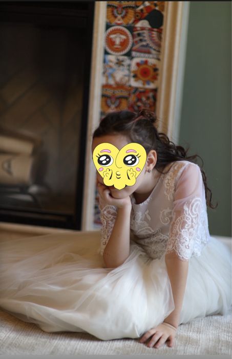 Нарядное платье на девочку 9-11 лет