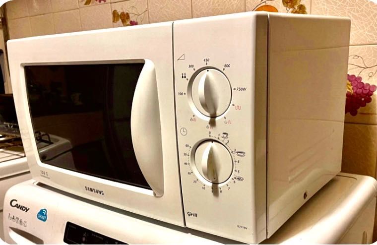 Микровълнова Самсунг