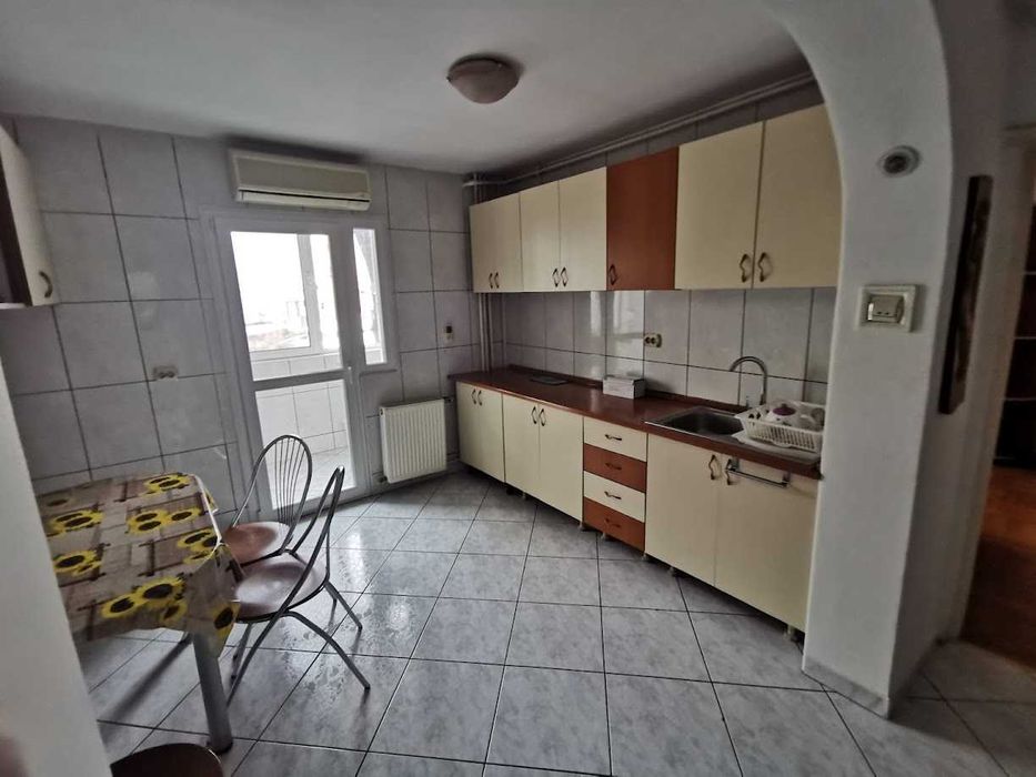 Apartament decomandat Crangasi de inchiriat