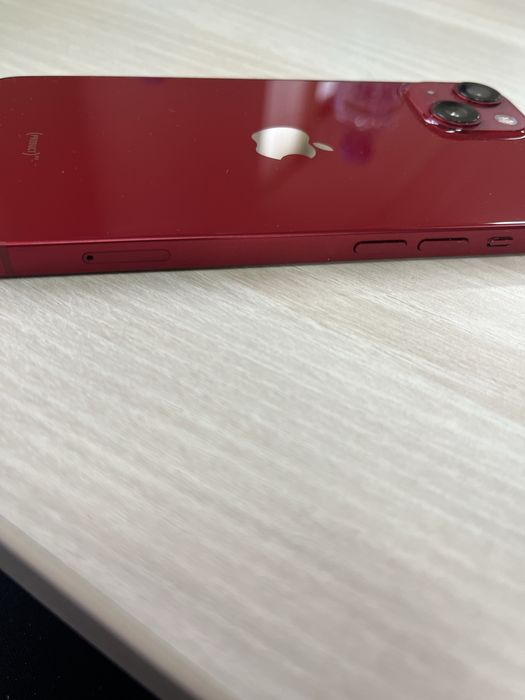 Iphone 13 red (product)