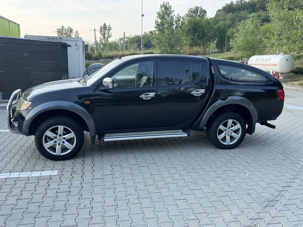 Mitsubishi l200  proprietar