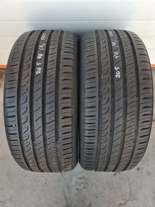 Летни гуми 2 броя BARUM Bravuris5 205 40 R17 дот 1723