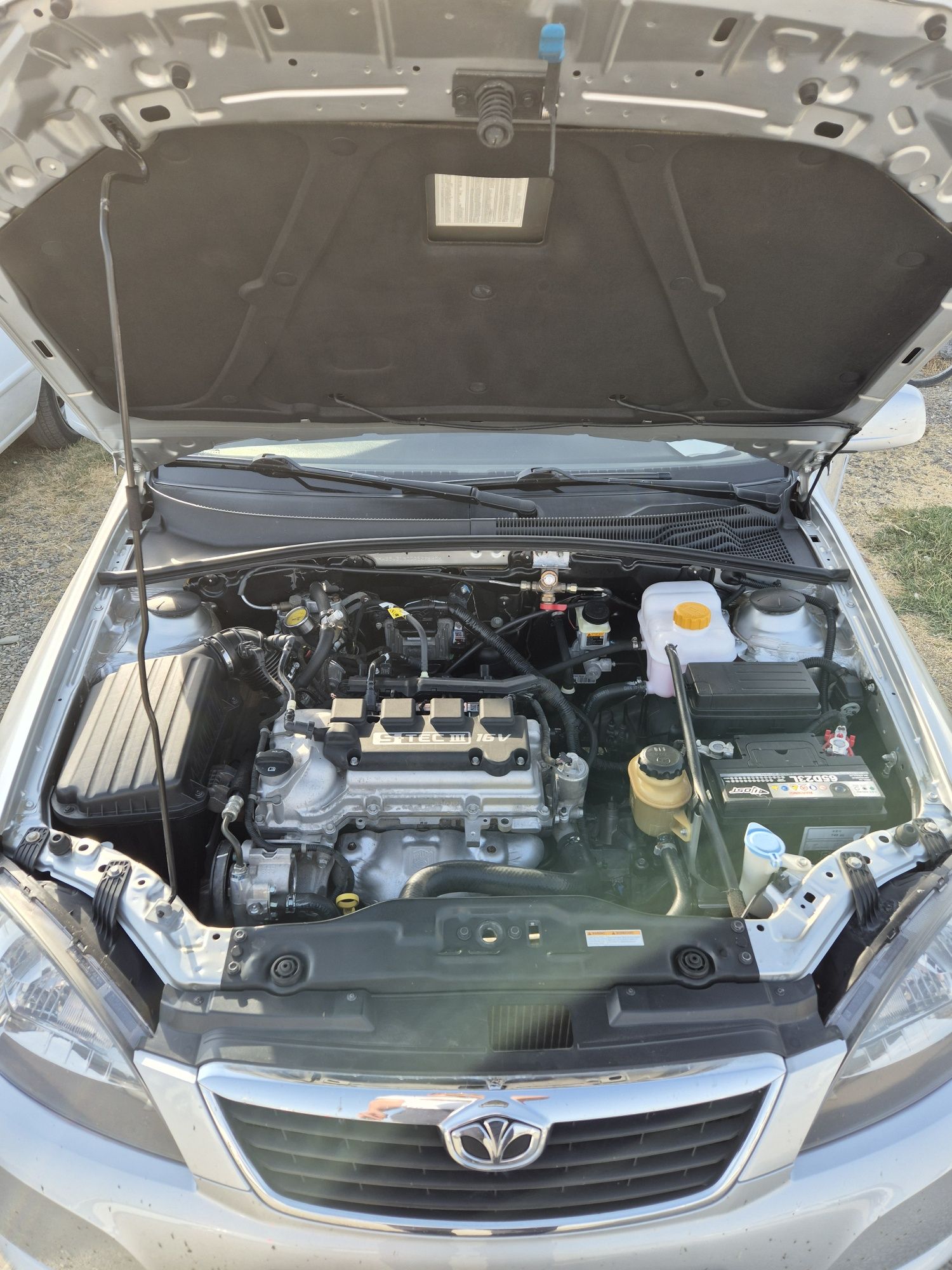 Daewoo GENTRA mexanika, metan, toza, 1 qoʻl