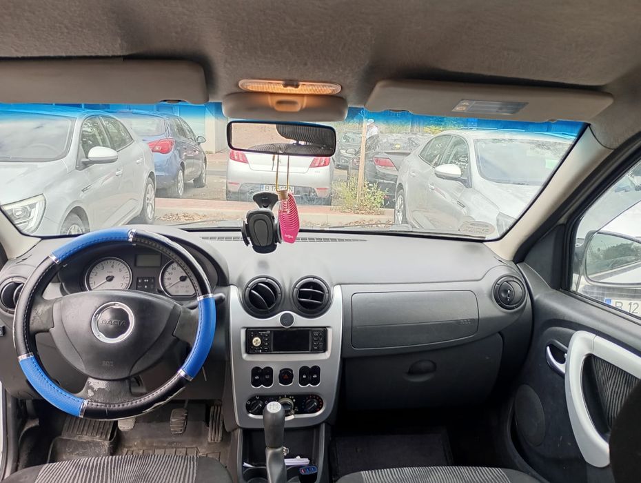 Vând Logan 1.4 benzina +GPL