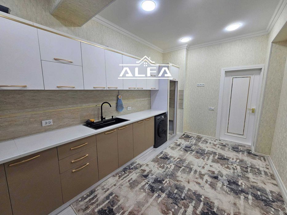 Buxoroda xonadon uy kvartira sotiladi 2 xonali 65m² 4-qavat.