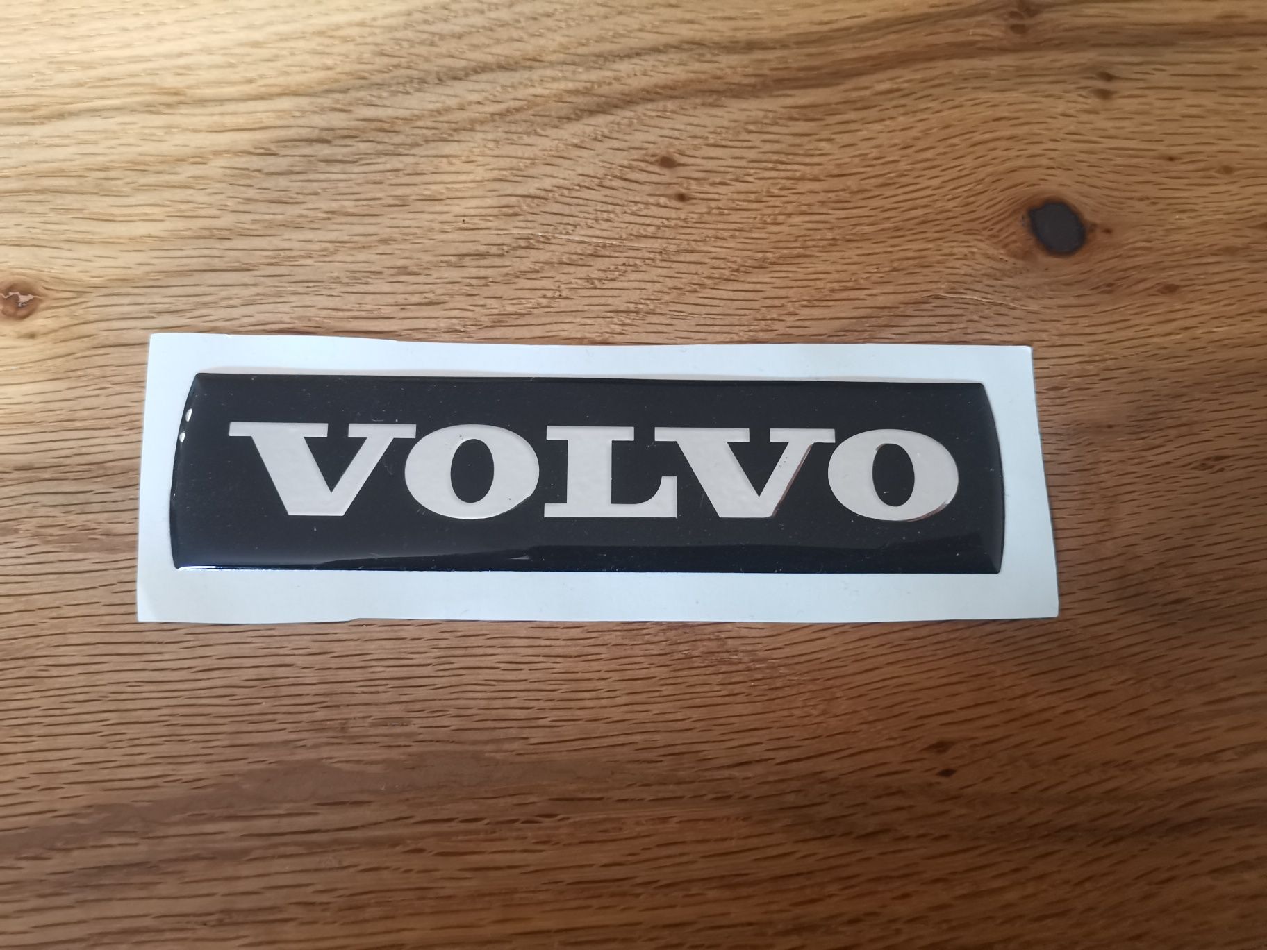 Emblema Volvo neagră partea fata pentru C30, S40, V50, S60, V70, XC90