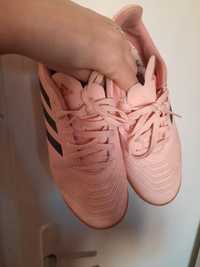 Розови обувки Адидас