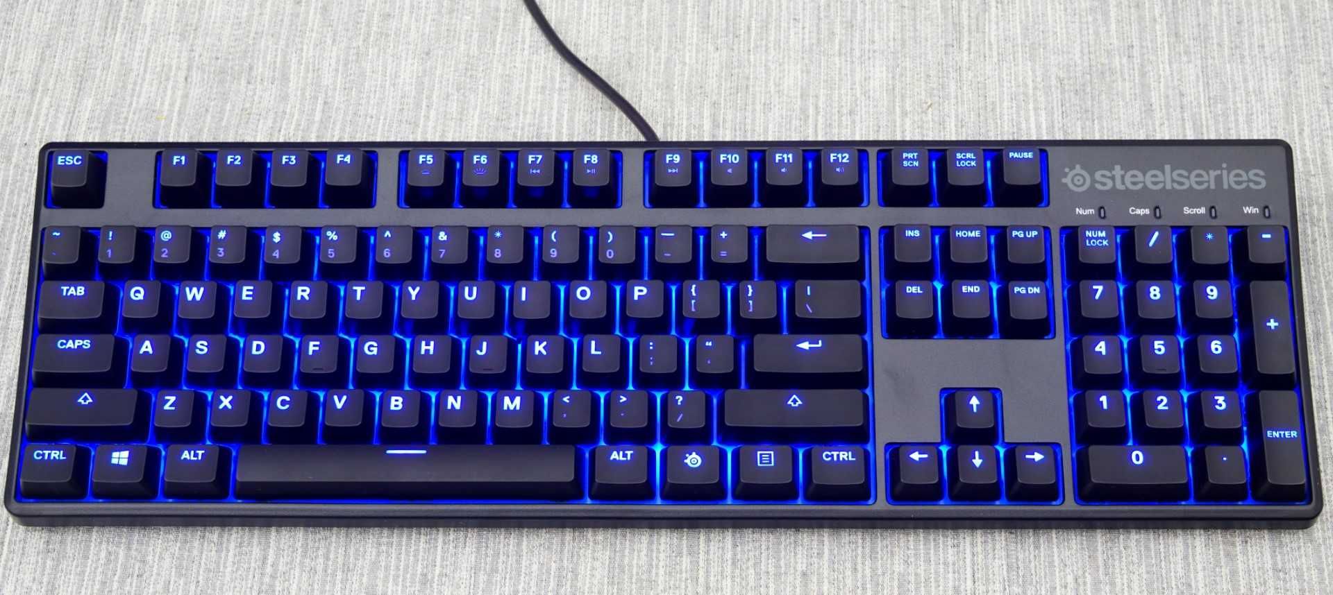 tastatura iluminata Cherry MX blue Steelseries Apex M500