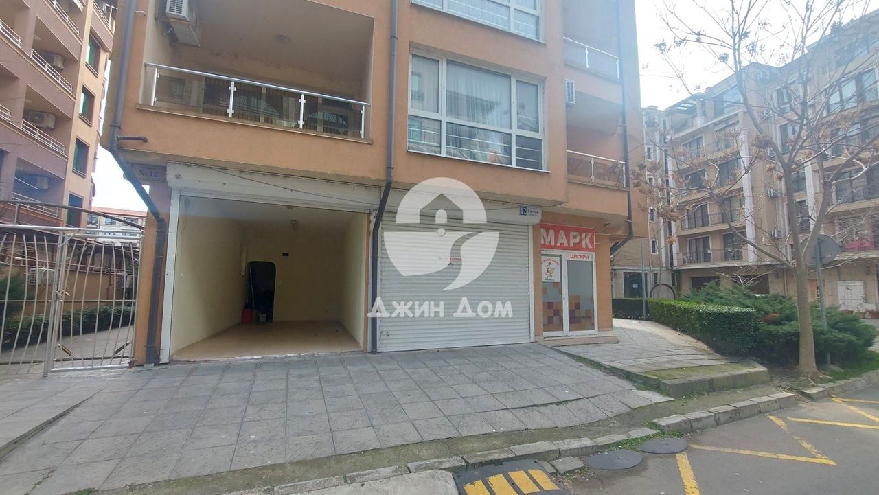Продава се Четиристаен апартамент в Поморие - 160 кв.м за 1375 €/кв.м - Снимка #12