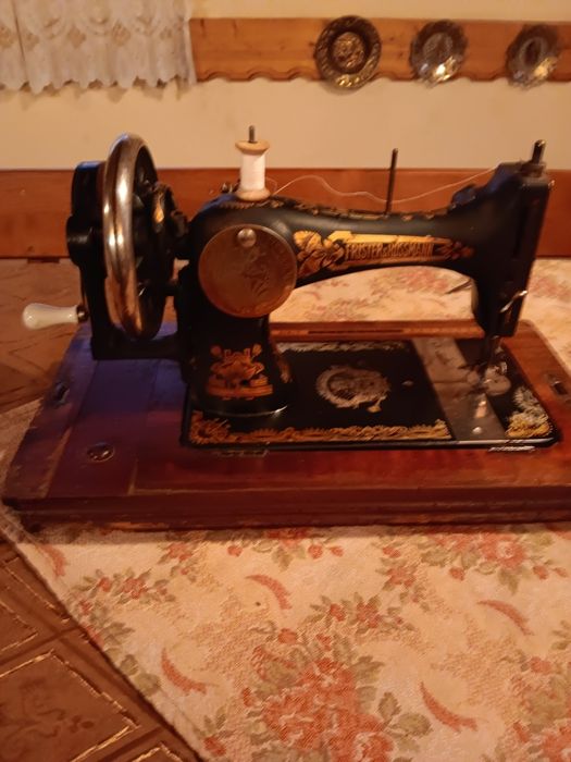 Стара шевна машина