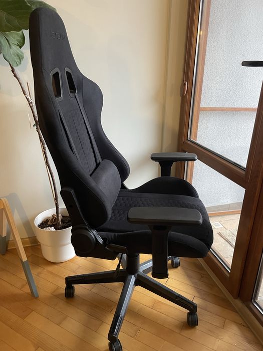 Геймърски стол Legend