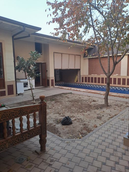 Хувайдо Зафаробод махаллада 3,1 сотих 2 кават 3 уровенли учаска