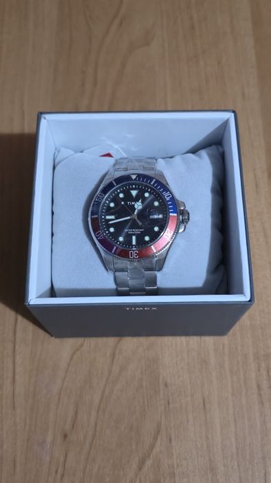 Часы Timex TW2U71900