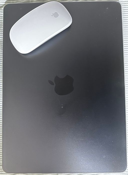 MacBook Air 13 M3  16 gb Ram 512 SSD