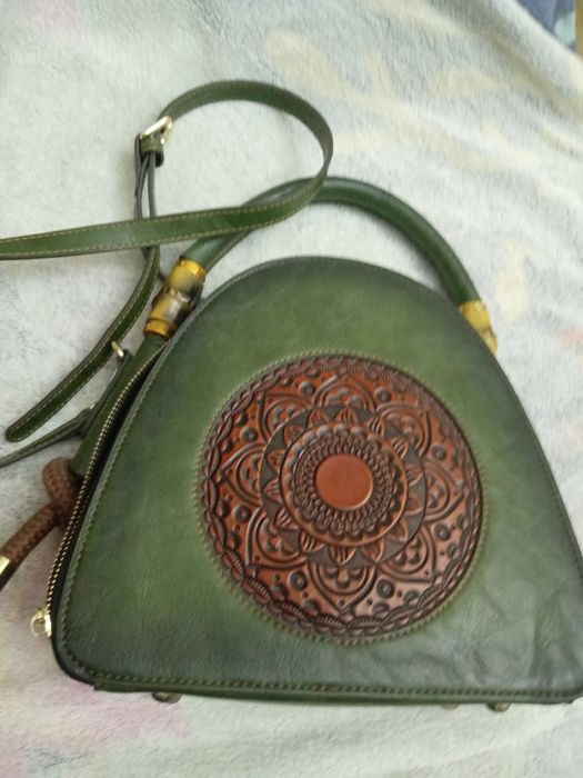 Сумка женкое кожоное