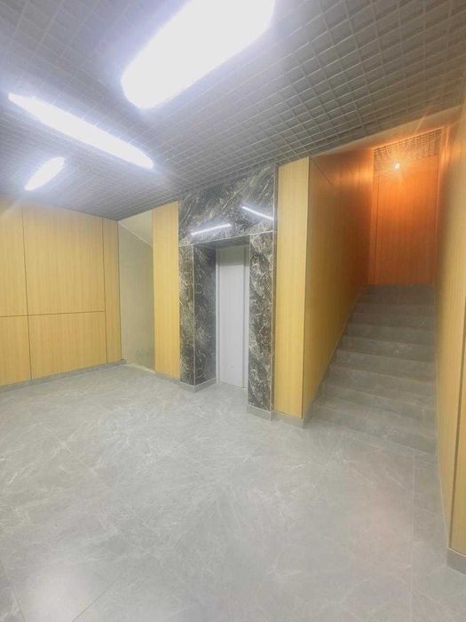 в продаже квартира в центре города 8 школа с лифтом