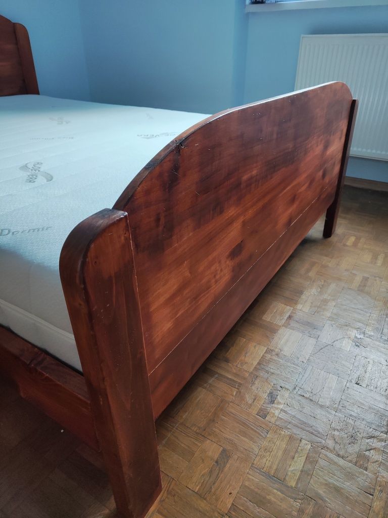Pat din lemn masiv cu saltea noua  ortopedica cu arcuri Bien Dormir