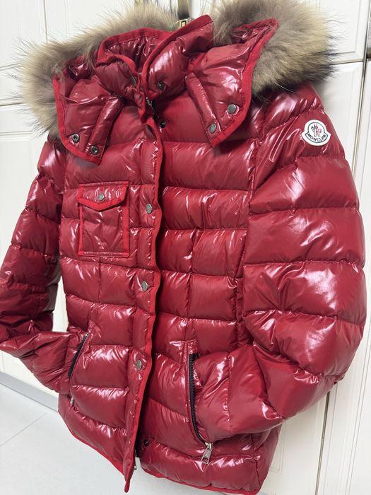 Geaca dama Moncler puf, purtata de cateva ori, stare perfecta !