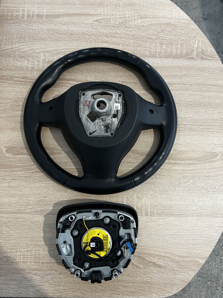 Оригинален спортен М волан за BMW F10/F11 + Оригинален BMW Airbag
