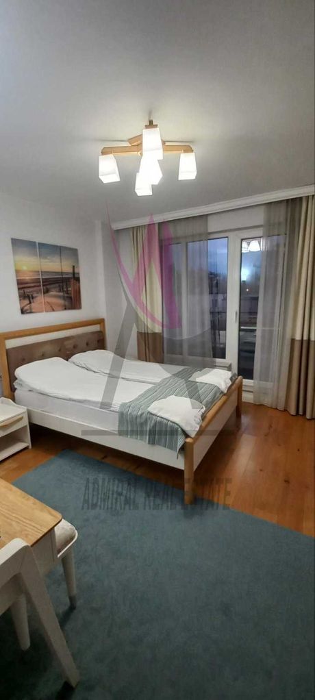Дава се под наем Четиристаен апартамент в Варна, Център - 100 кв.м за 1500 € - Снимка #3