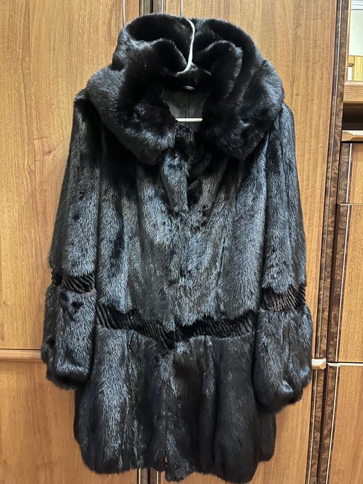 Продам норковую шубу