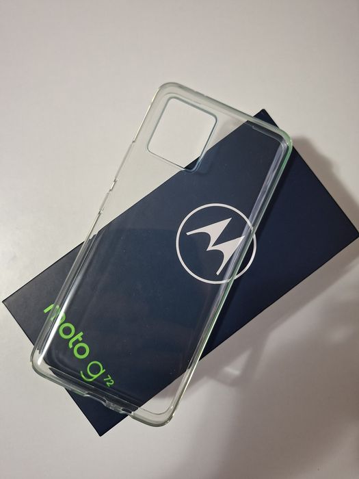 Vând Motorola G72, 8GB RAM / 128GB stocare, în stare foarte bună