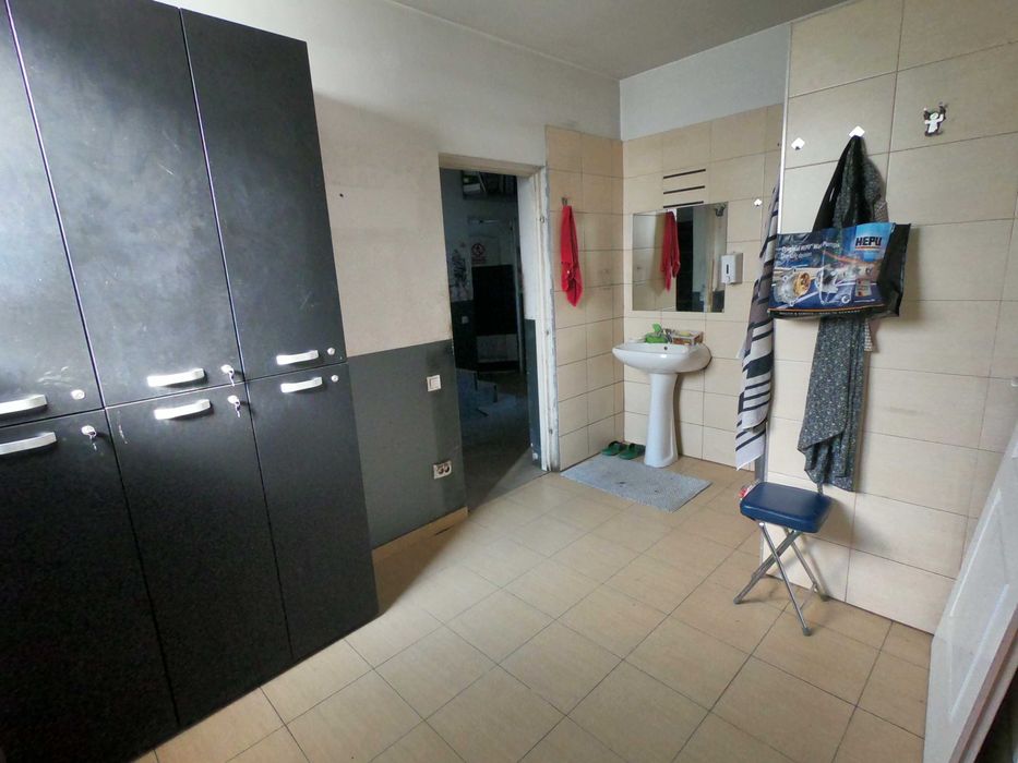 Spatiu de inchiriat , depozitare,croitorie, productie,vanzari online