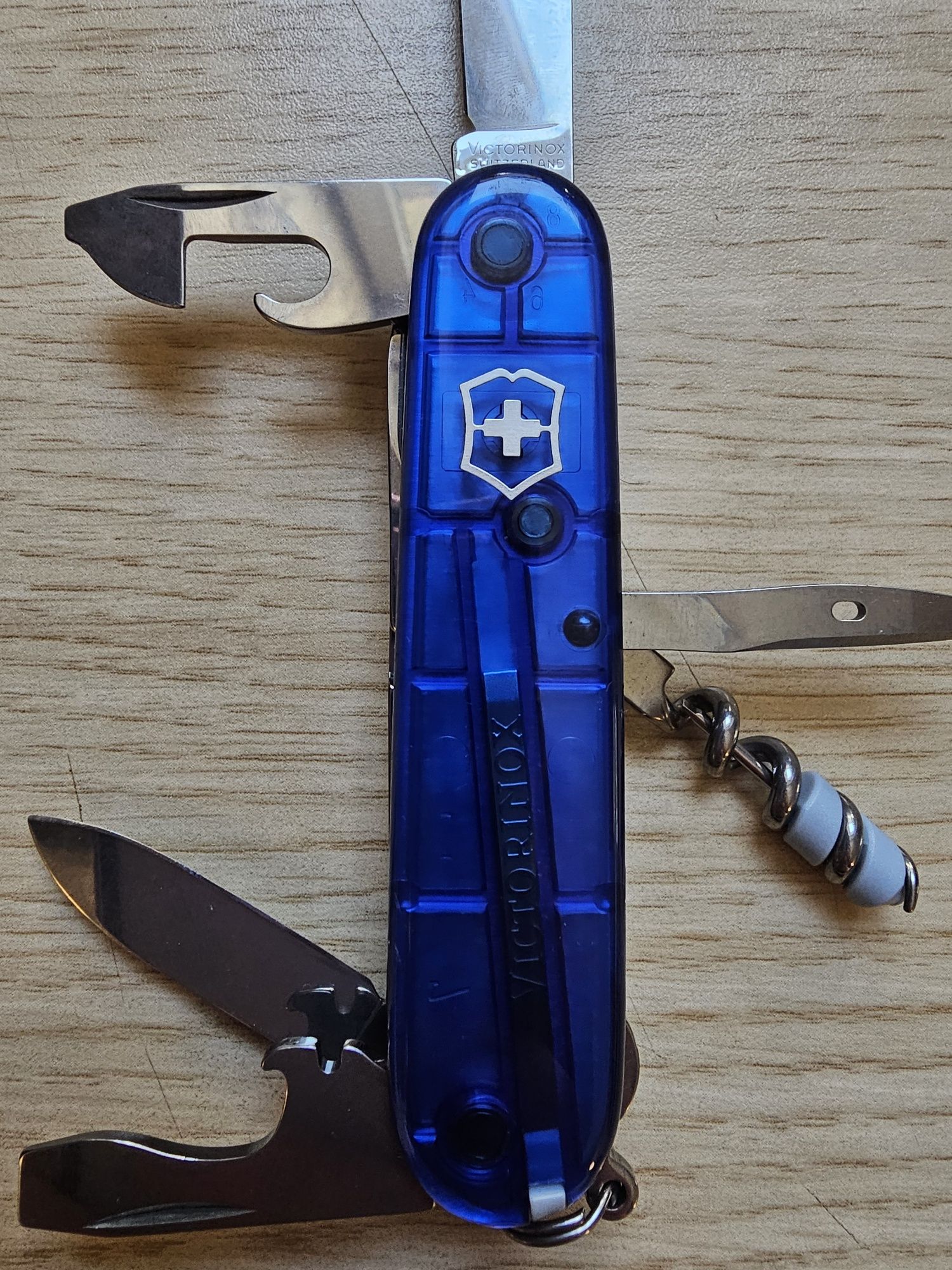 Bricege Victorinox