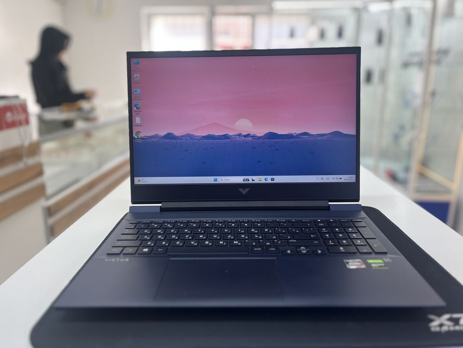 Ноутбук HP Victus