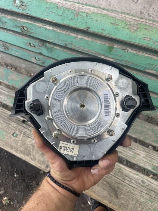 Аербаци за трилъчови волани Фолксваген и Сеат