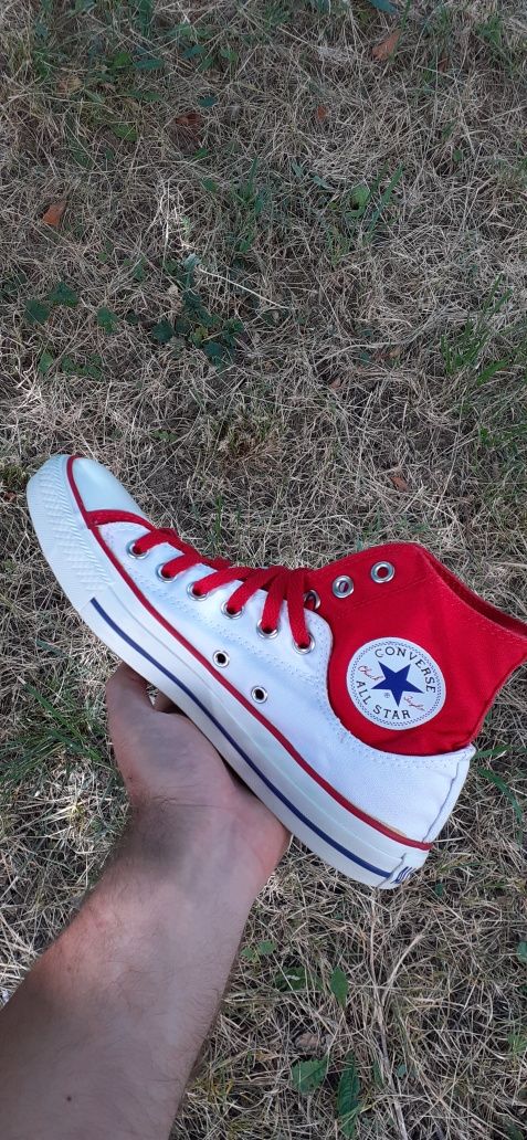 Converse High & Low