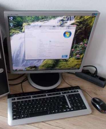 Monitor LCD Samsung 19" (48cm)