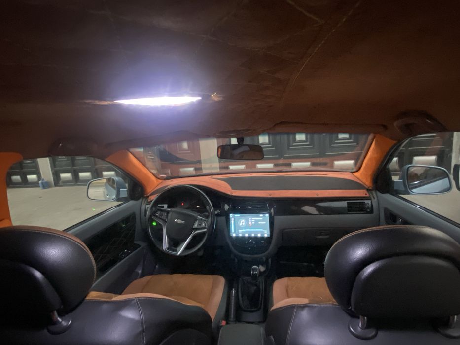 Chevrolet Gentra (navarot)