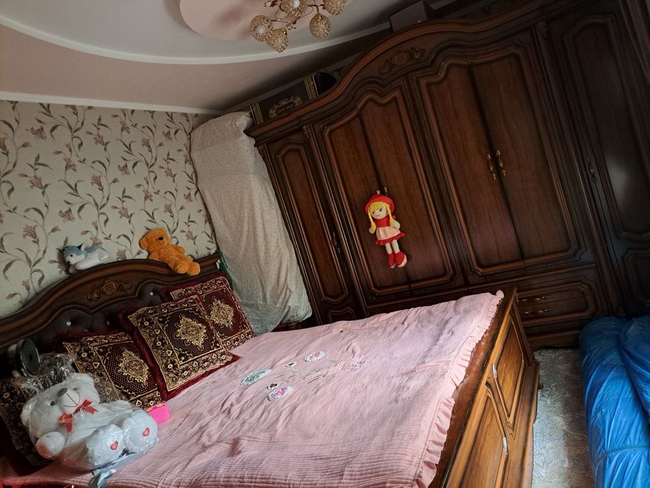 Hovli Sotiladi shaxardan